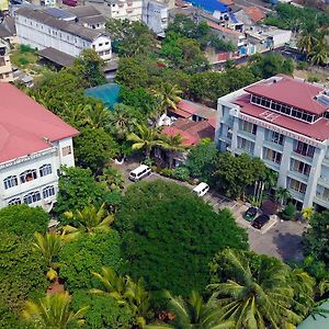 Tilko Jaffna City Hotel